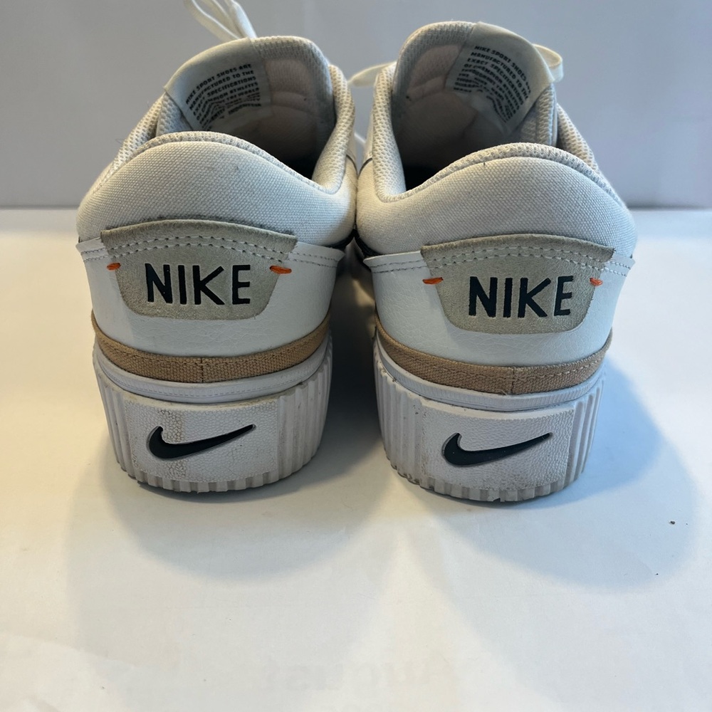 Nike Court Legacy 
White/Black 
Women’s Size 10
Gently used